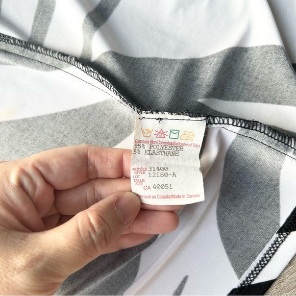 Frank Lyman Zebra Striped Draped Jersey Open Front Jacket Made in Canada - Picture 11 of 16